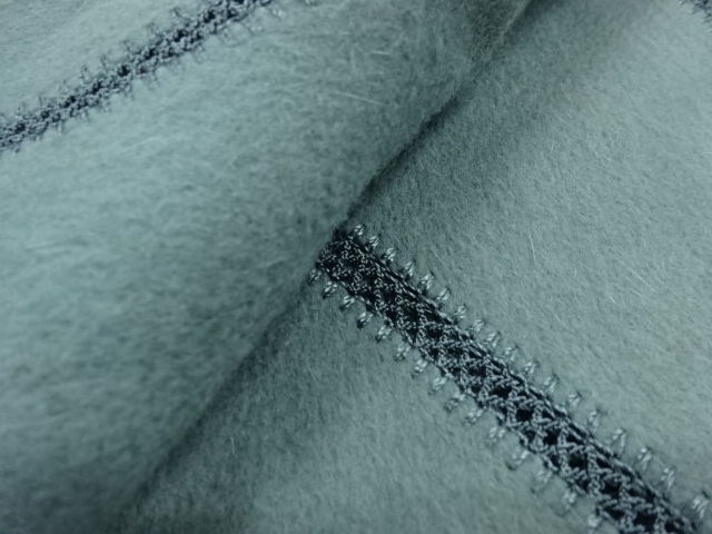  立涌に花模様刺繍ショール